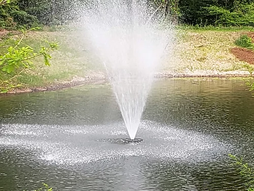 Hydro-Torque 275 Series Lake Fountain (2)