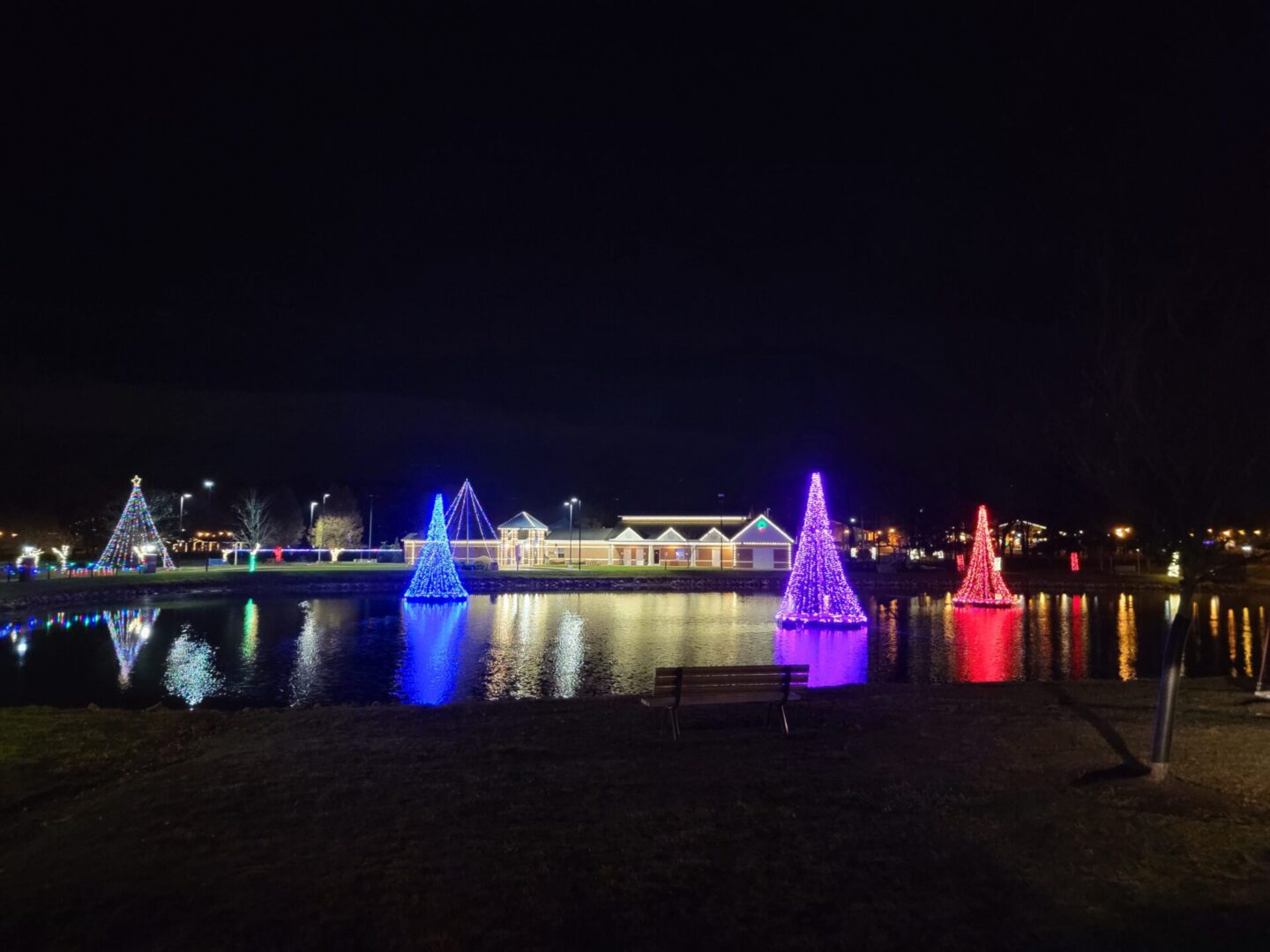 Majestic Floating Christmas Trees - Vanguard Water Creations